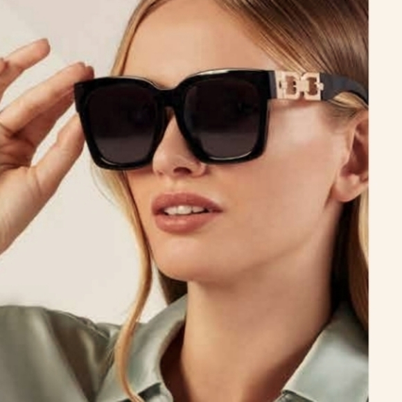 Oriflame Accessories - Sunglasses
